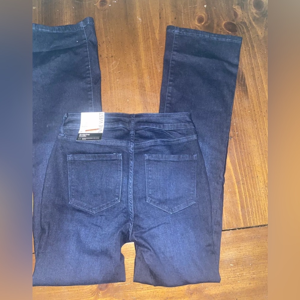 Nine West Sculpting Denim Curvy Bootcut Size 0 NWT Dark Denim
